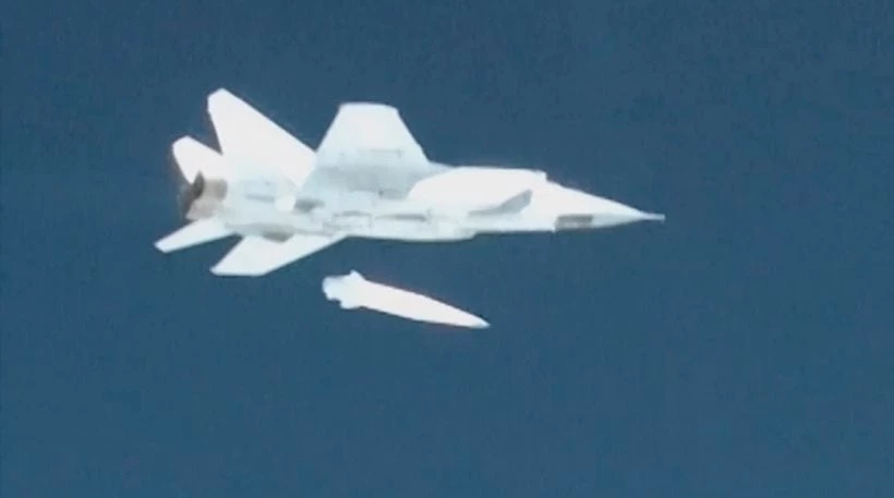 Επίδειξη δύναμης από τον Β.Πούτιν με τον πύραυλο που δεν μπορεί να αναχαιτιστεί (βίντεο)